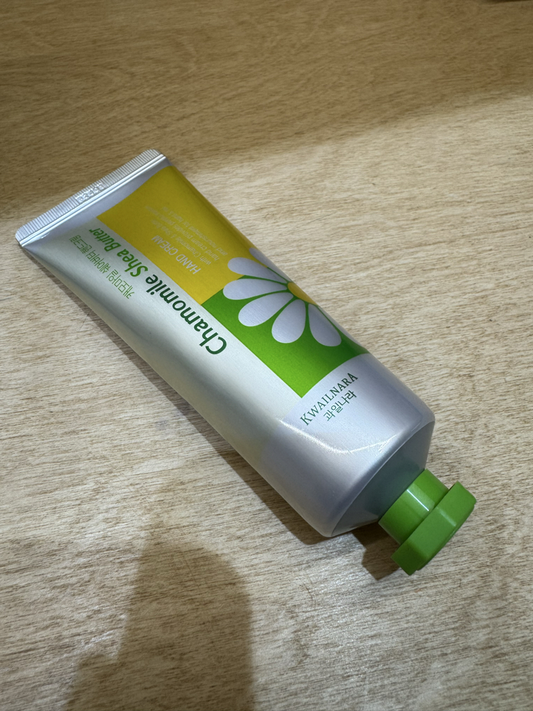 과일나라 (KWAILNARA) 캐모마일 쉐어버터 핸드크림 review image