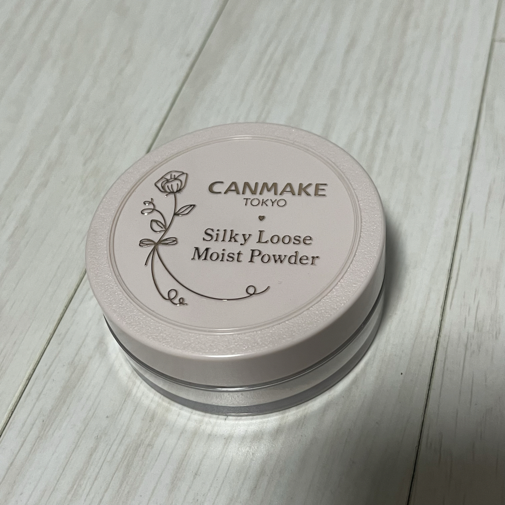 캔메이크 (CANMAKE) (해외) 실키 루스 모이스트 파우더 [01 실키베이지] review image