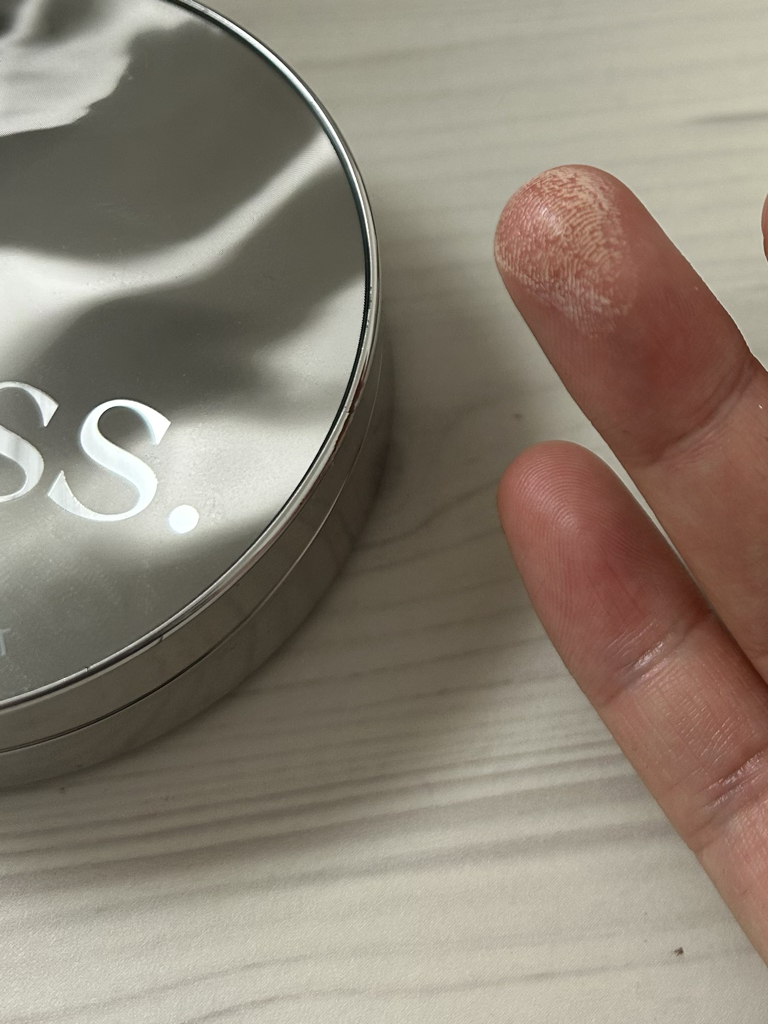 에이지투웨니스 (AGE20's) 글래스 스킨 에센스 팩트 [SPF50+/PA++++] [23호] [퍼펙트] review image