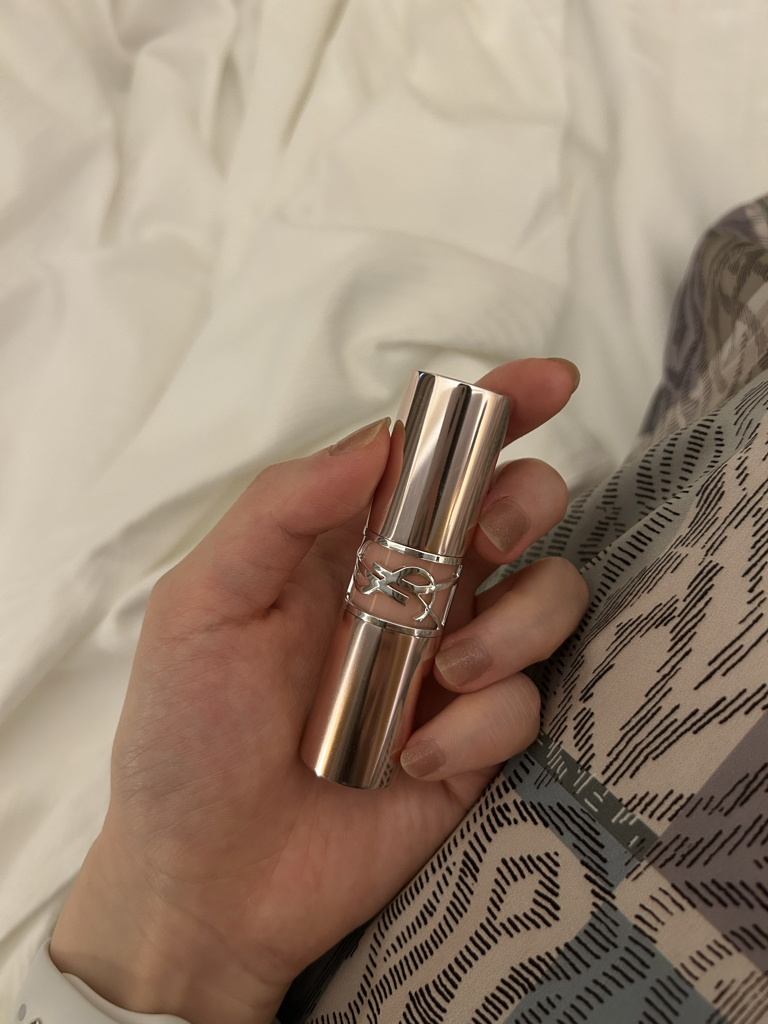 입생로랑뷰티 (YVESSAINTLAURENTBEAUTY) 캔디 글로우 립밤 [7B 누드플레져] review image