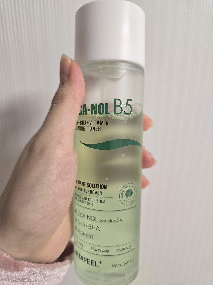 메디필 (MEDIPEEL) 피토 시카놀 B5 아하 바하 비타민 카밍 토너 review image