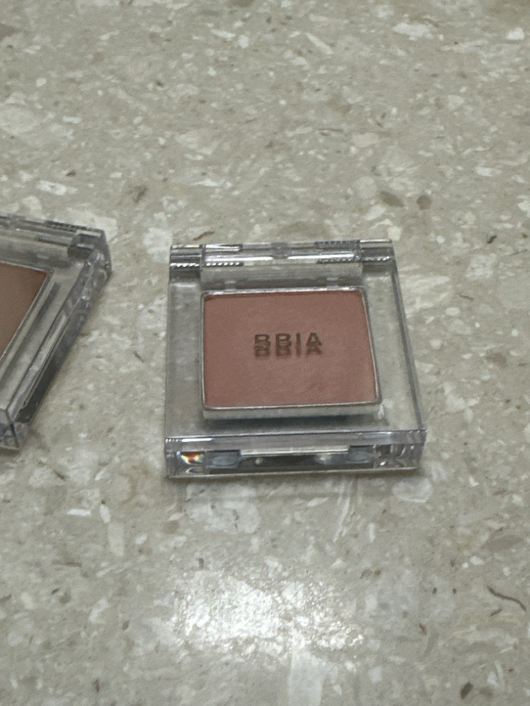 삐아 (BBIA) 레디 투 웨어 아이 섀도우 [06 모태청순] review image