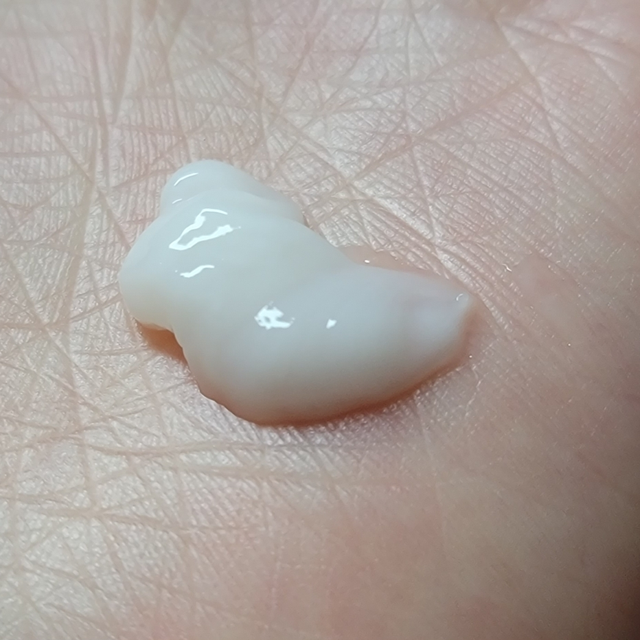 YVESROCHER 胡椒油修复强化发丝精华 common.review image