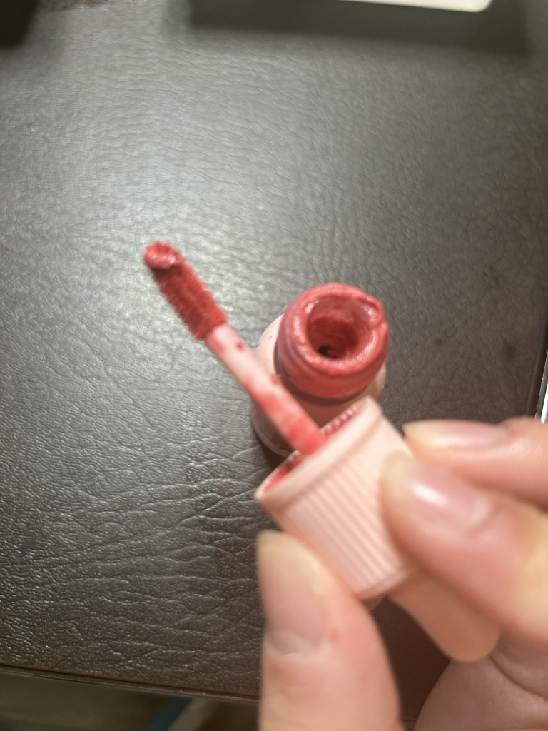 Real user review photo of INK AIRY VELVET [23 In the Peachlight]