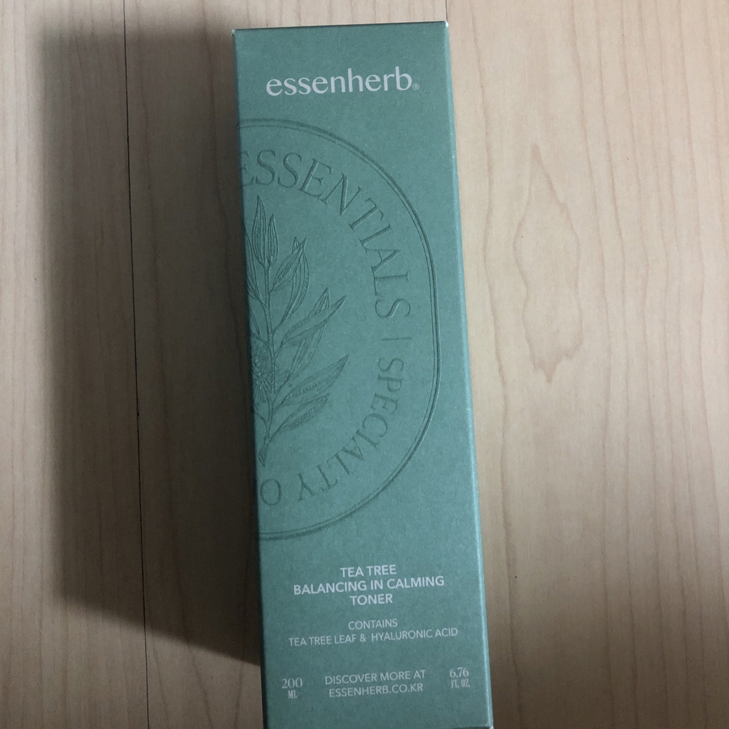 에센허브 (essenHERB) 티트리 밸런싱 인 카밍 토너 review image