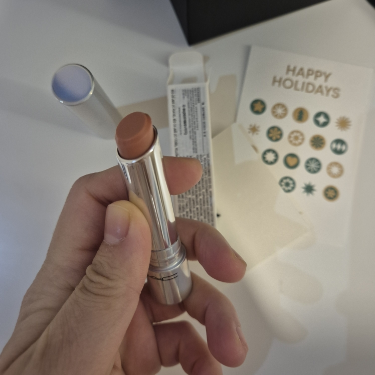 맥 (MAC) 글로우 플레이 텐더토크 립 밤 [인트로버트] review image