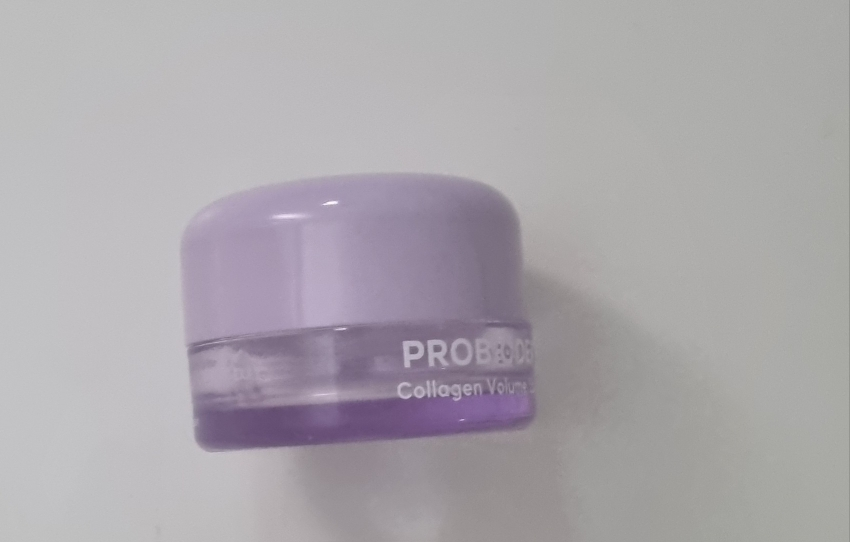 益生菌胶原蛋白丰盈润唇膏的真实用户使用照片