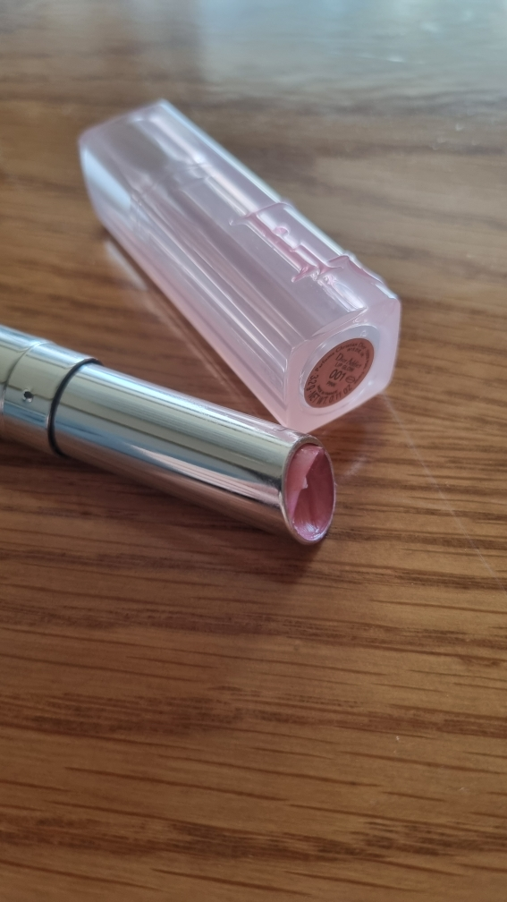 迷恋唇彩 [001 粉红]的真实用户使用照片