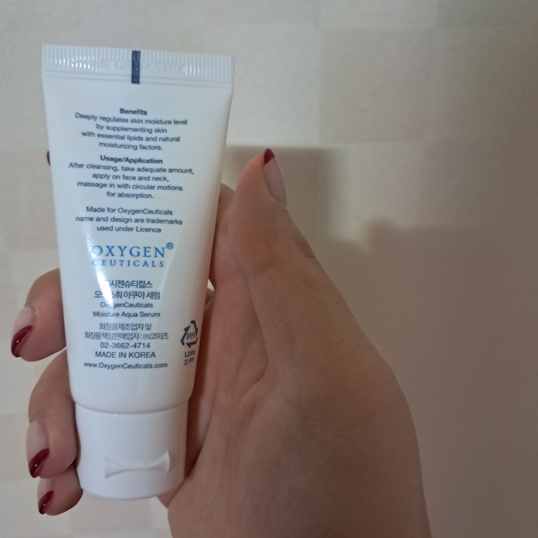 옥시젠슈티컬스 (OxygenCeuticals) 모이스춰 아쿠아세럼 review image