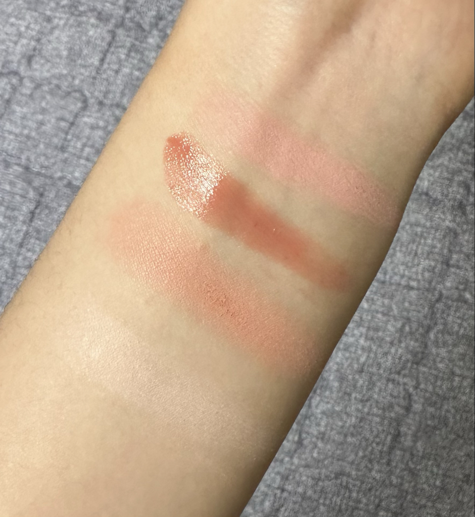 蓬松粉状腮红 [腼腆]的真实用户使用照片