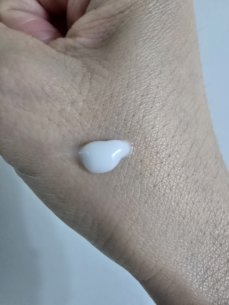 40240 独岛水光胶原精华的真实用户使用照片