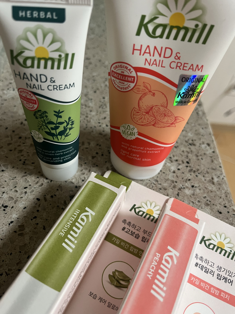 Kamill Hand & Nail Cream Peach review image