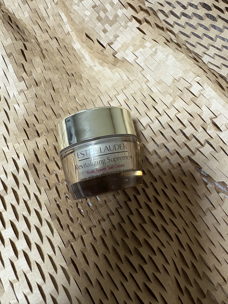 에스티로더 (ESTEELAUDER) 리바이탈라이징 수프림 플러스 유스 파워 소프트 크림 review image