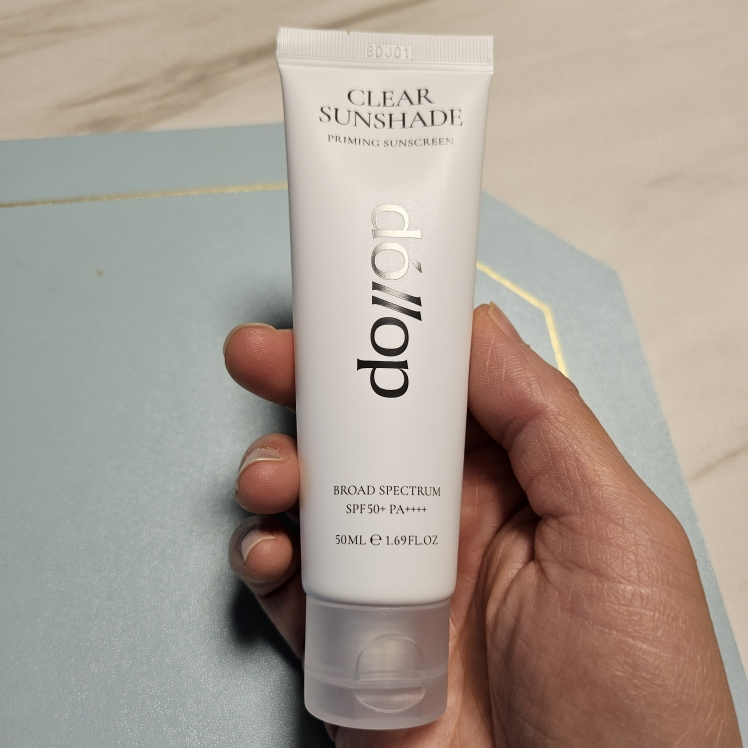 달롭 (dollop) 클리어 선쉐이드 프라이밍 선스크린 [SPF50+/PA++++] review image