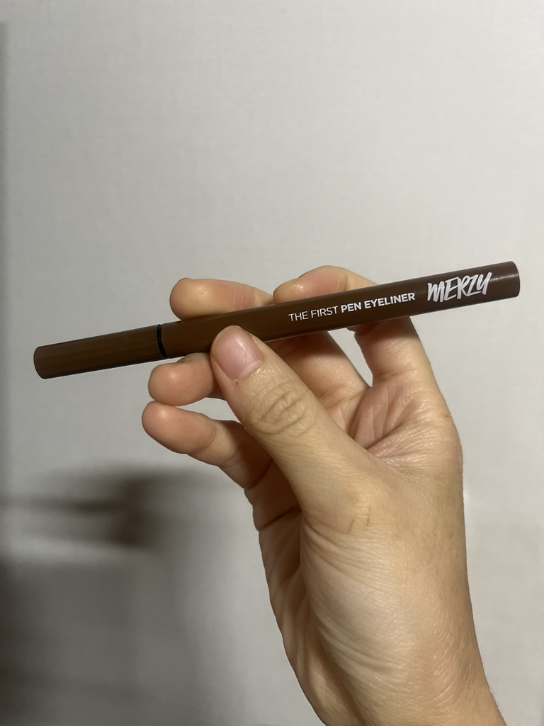 머지 (MERZY) 더 퍼스트 펜 아이라이너 [P3 커피번] review image