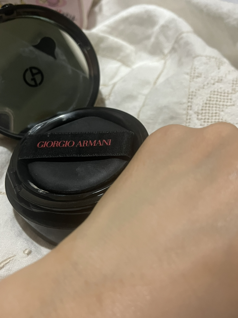 아르마니뷰티 (ARMANIbeauty) 파워 패브릭+ 롱웨어 웨이트리스 매트 쿠션 [3호] review image