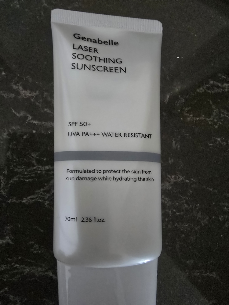 激光修护防晒霜 [SPF50+/PA+++]的真实用户使用照片