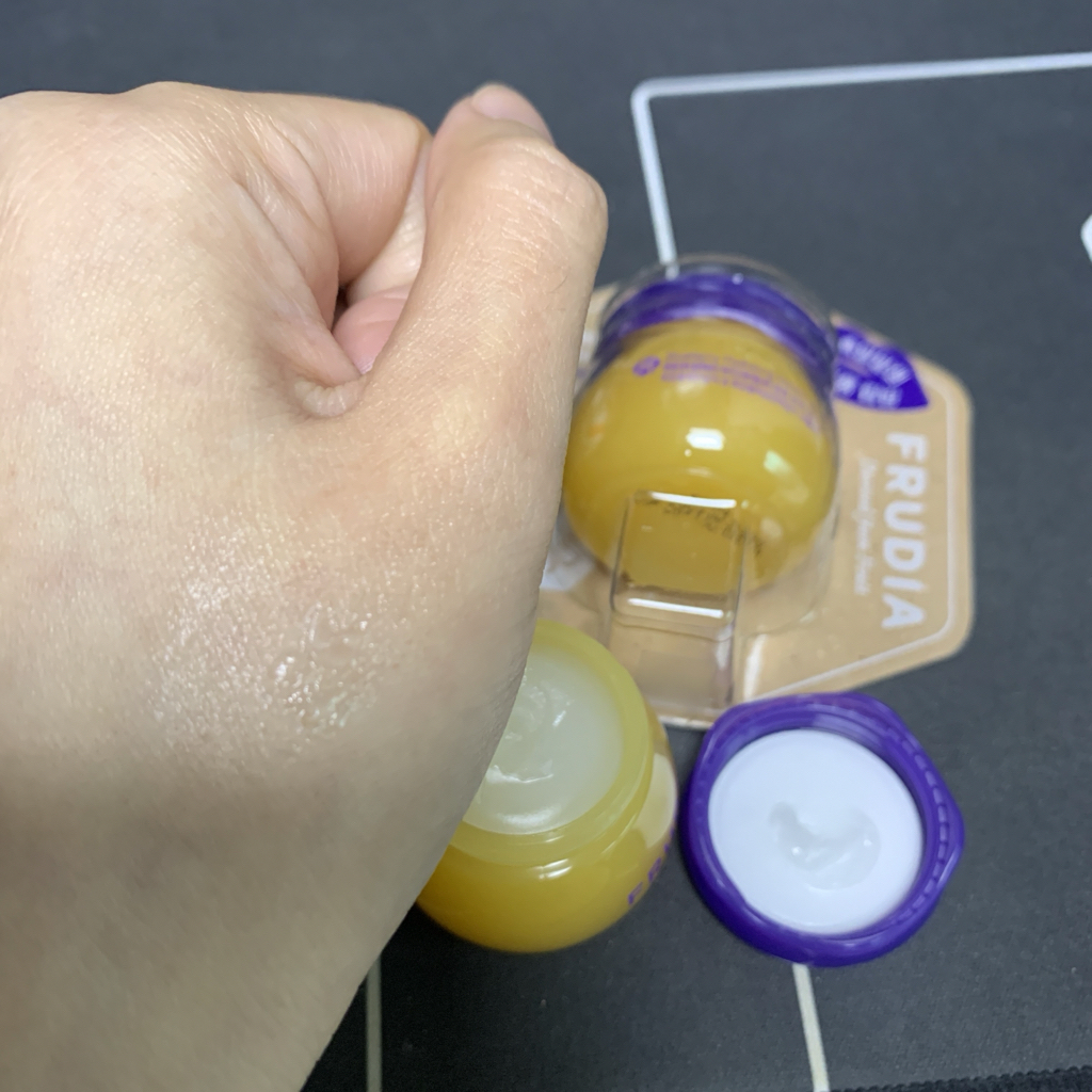 蓝莓保湿蜂蜜润唇膏的真实用户使用照片