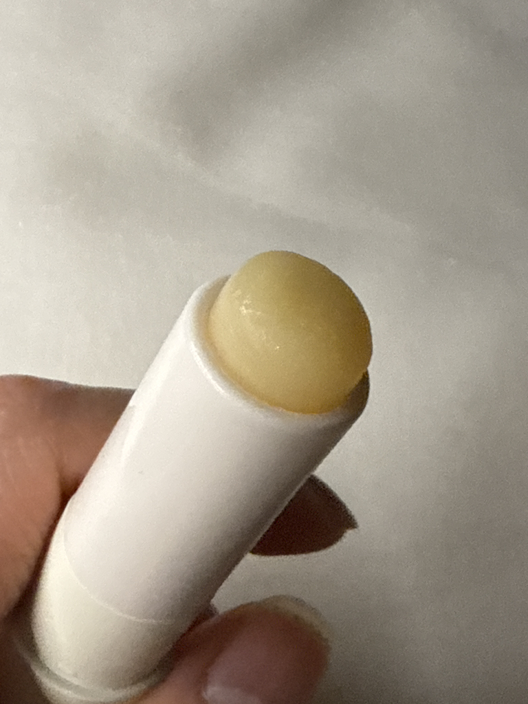 纯素唇膏 [#01 龙舌兰]的真实用户使用照片