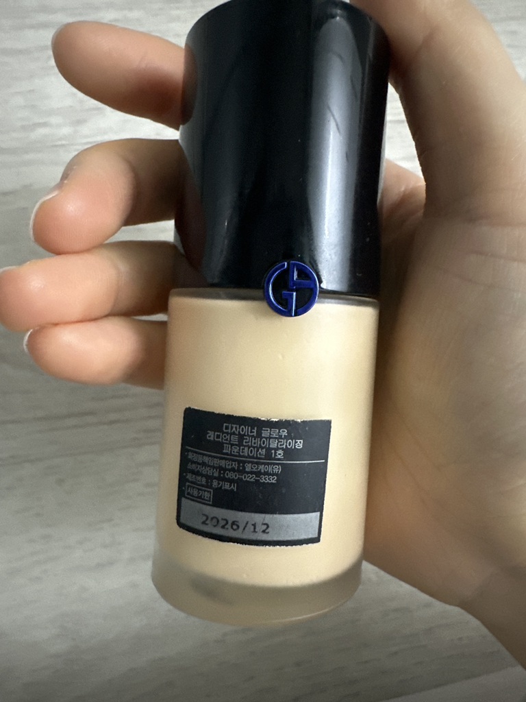设计师光泽粉底液 [1号]的真实用户使用照片