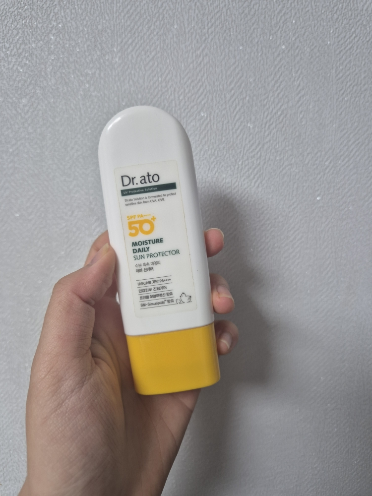 닥터아토 (Dr.ato) 고보습 저자극 수분촉촉 데일리 선 프로텍터 [SPF50+/PA++++] review image