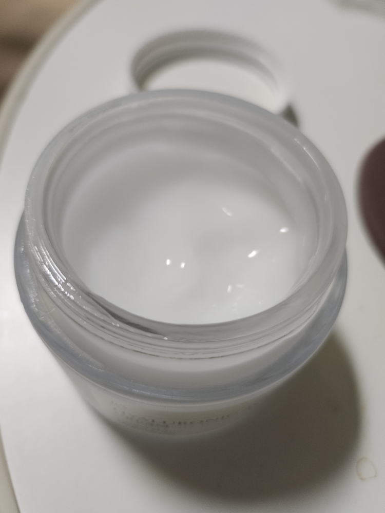 玻尿酸乳霜的真实用户使用照片