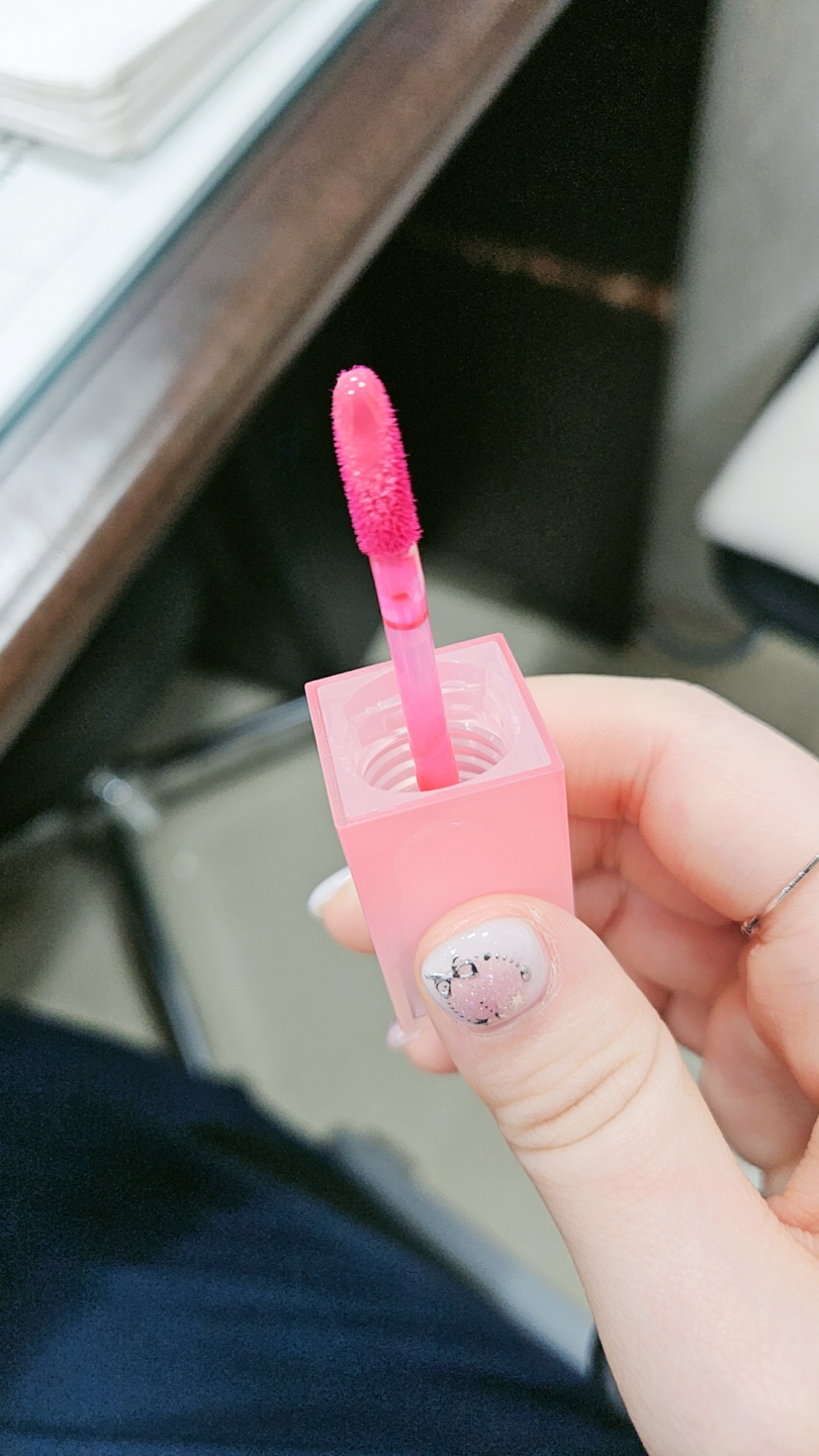 多汁蜜露润色膏 [03 粉红番石榴] (3 英镑)的真实用户使用照片