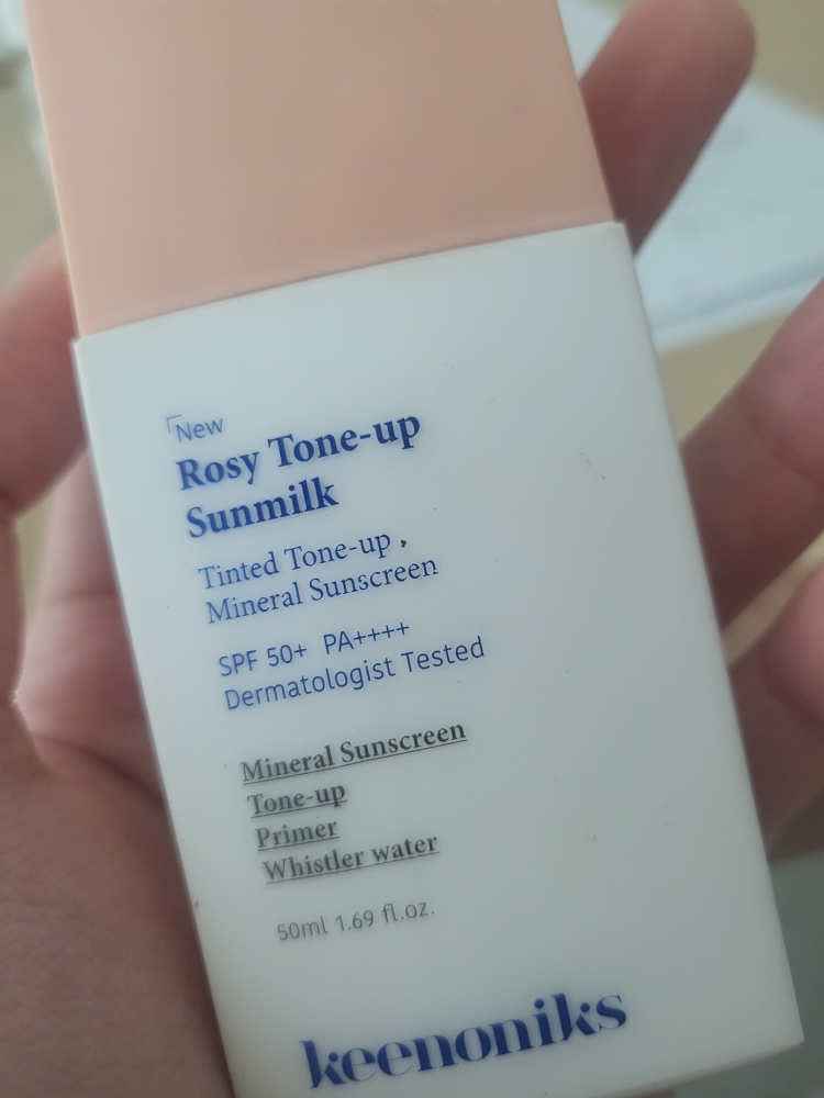 키노닉스 (keenoniks) 로지 톤업 선밀크 [SPF50+/PA++++] review image