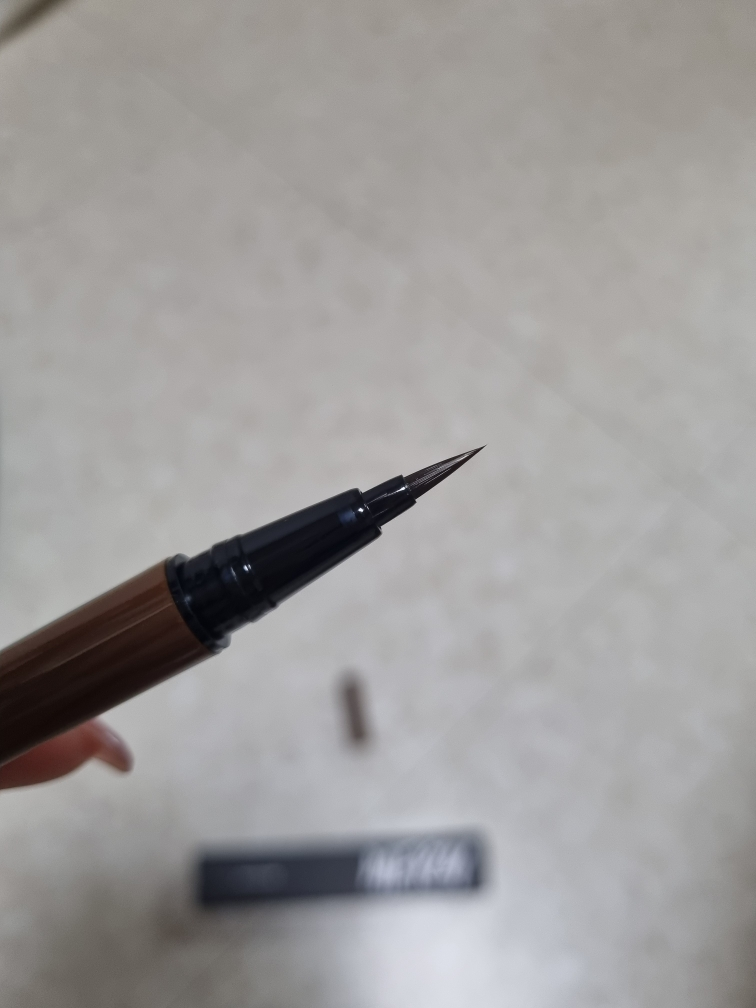 머지 (MERZY) 더 퍼스트 펜 아이라이너 [P3 커피번] review image