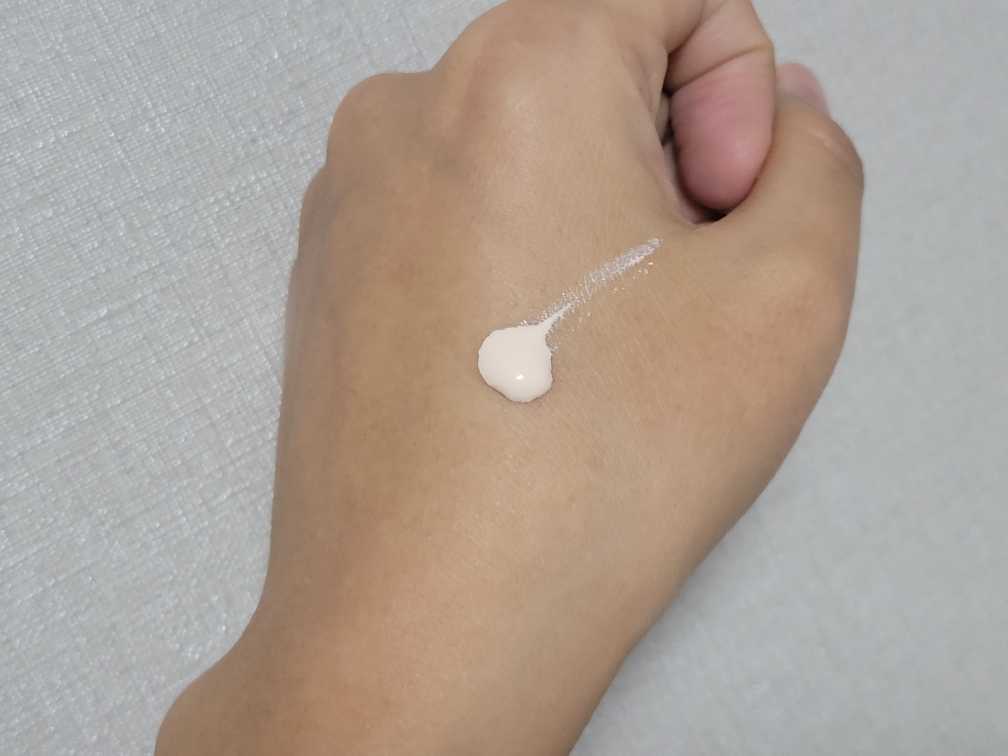 绿洲矿物保湿防晒霜 [SPF50+/PA++++]的真实用户使用照片