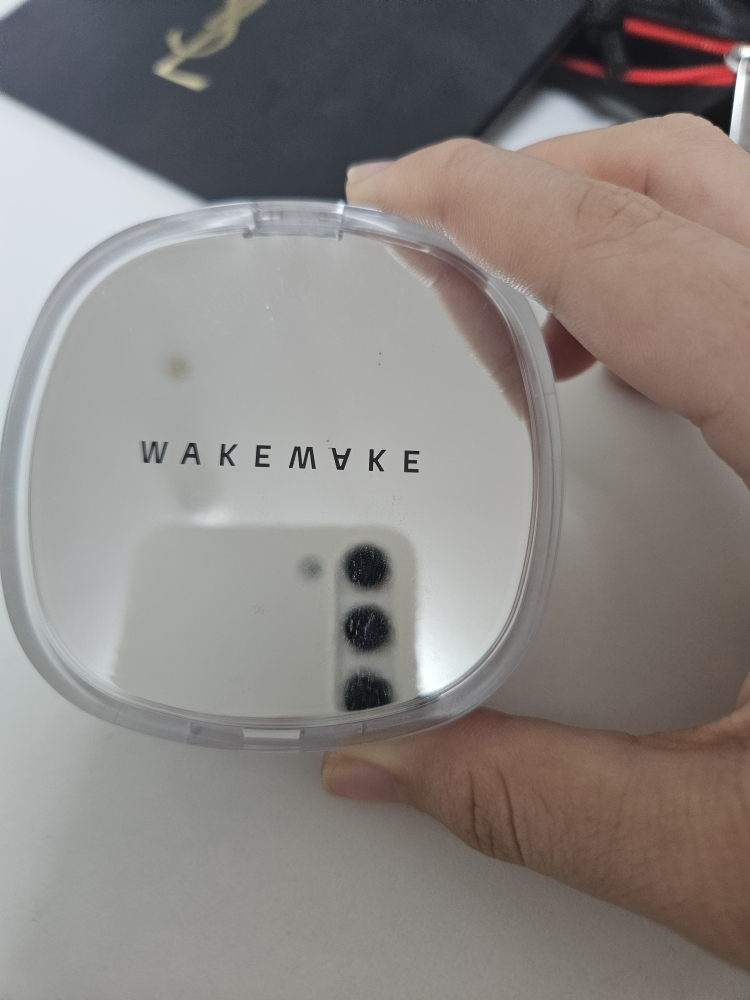 定型喷雾多色粉底 [02 浅肤色]的真实用户使用照片
