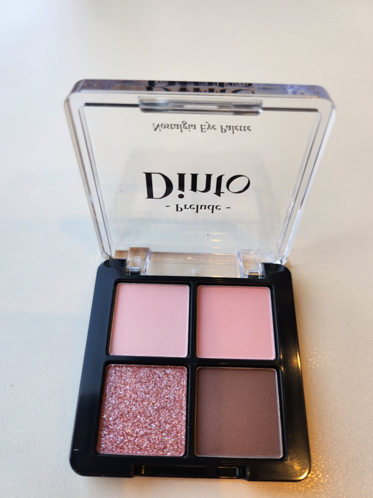 怀旧眼影盘 [73 Littlesalome]的真实用户使用照片