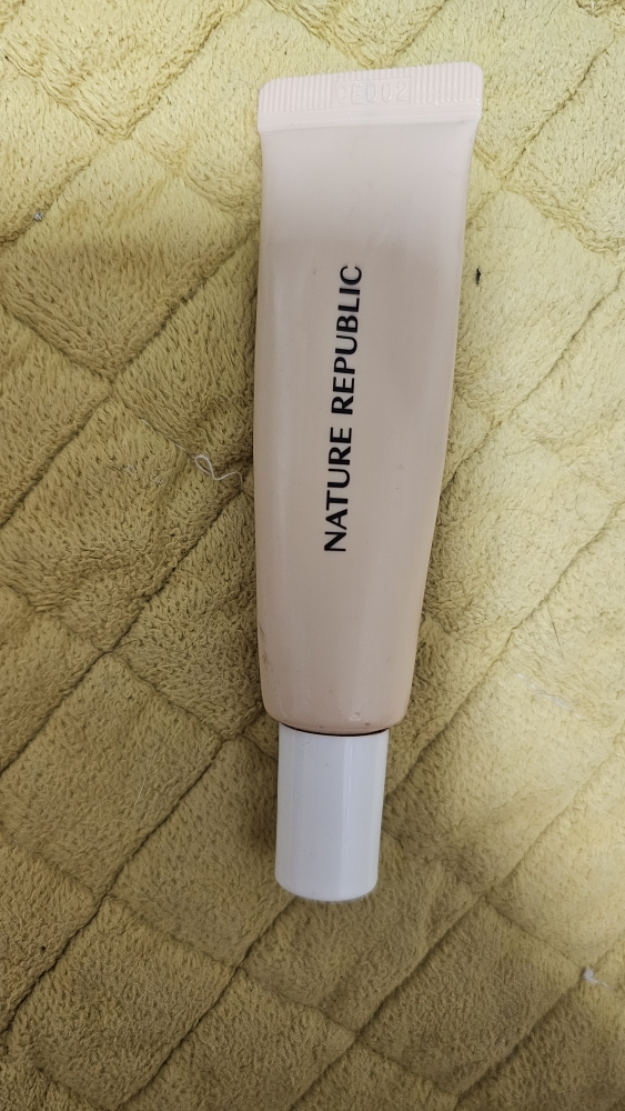 네이처리퍼블릭 (NATUREREPUBLIC) 프로방스 크림 컨실러 [21호 라이트베이지] review image