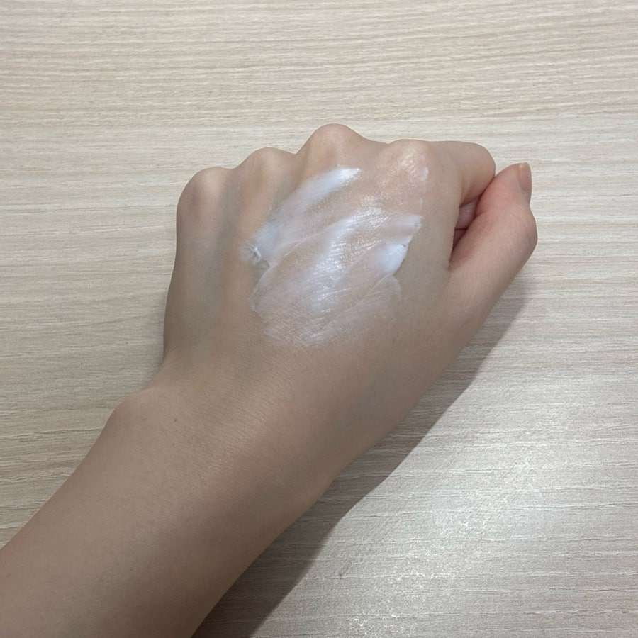 데일리콤마 (DAILYCOMMA) 모스트퍼퓸 핸드크림 [엠버] review image