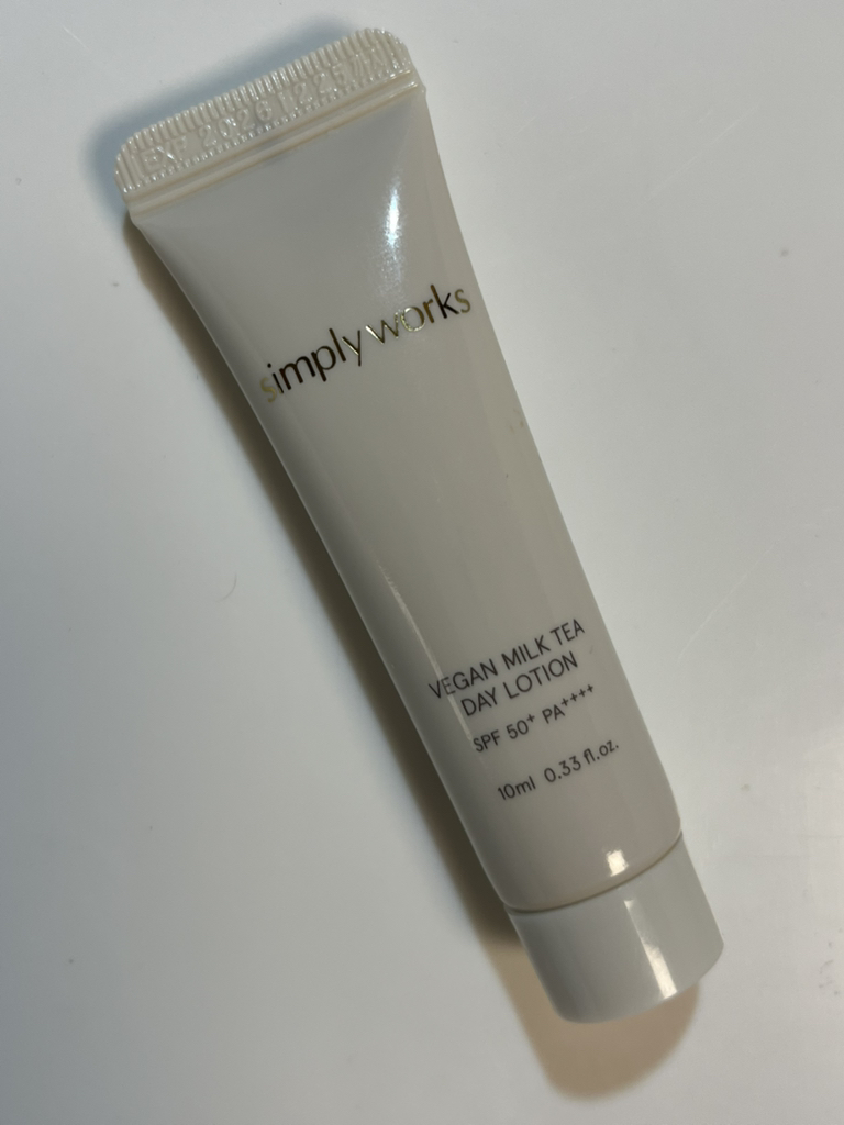 纯素奶茶日间润肤露 [SPF50+/PA++++]的真实用户使用照片