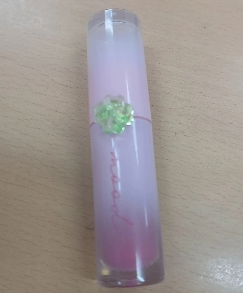 佩里彩票收藏墨水心情发光唇彩[21号凉爽评价]的真实用户使用照片