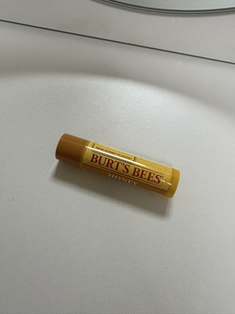 润唇膏 [蜂蜜]的真实用户使用照片