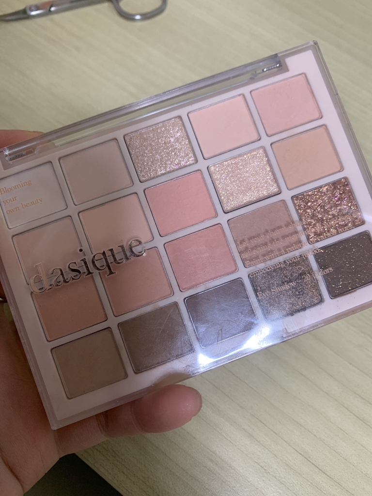 dasique 眼影盘 [03 春珊瑚] common.review image