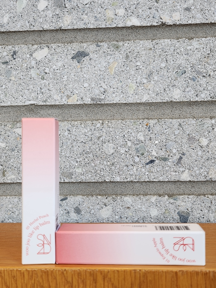 S2ND (에스투엔디) 우주라이크 립 밤 [#03 히랄피치] review image
