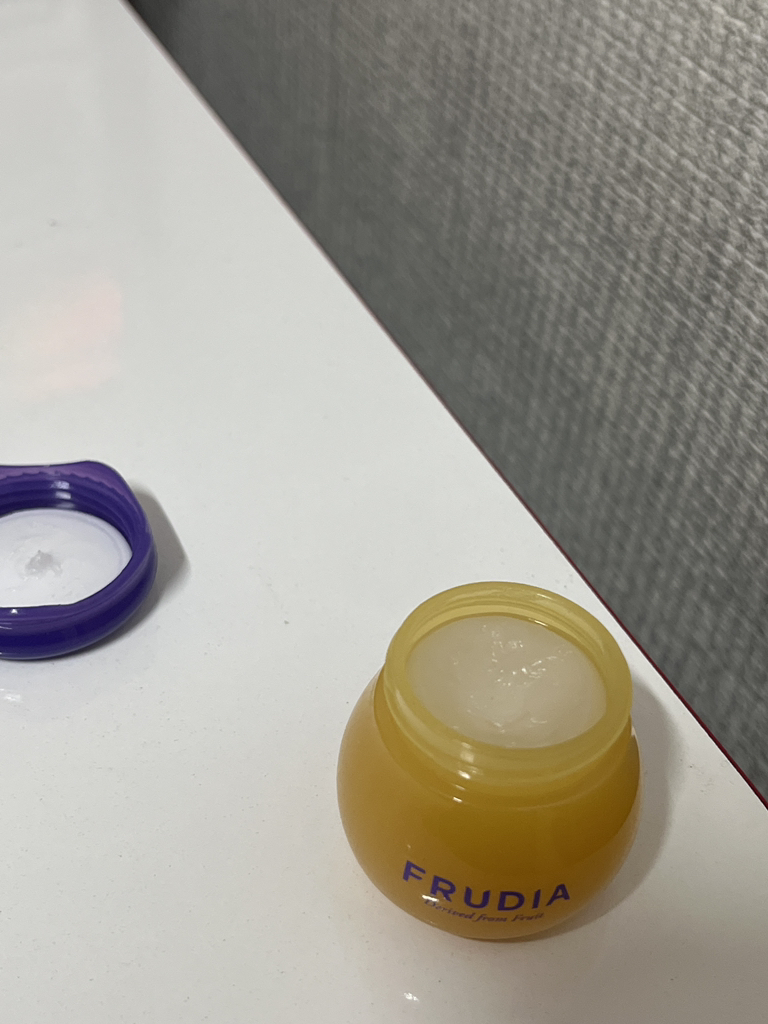 蓝莓保湿蜂蜜润唇膏的真实用户使用照片