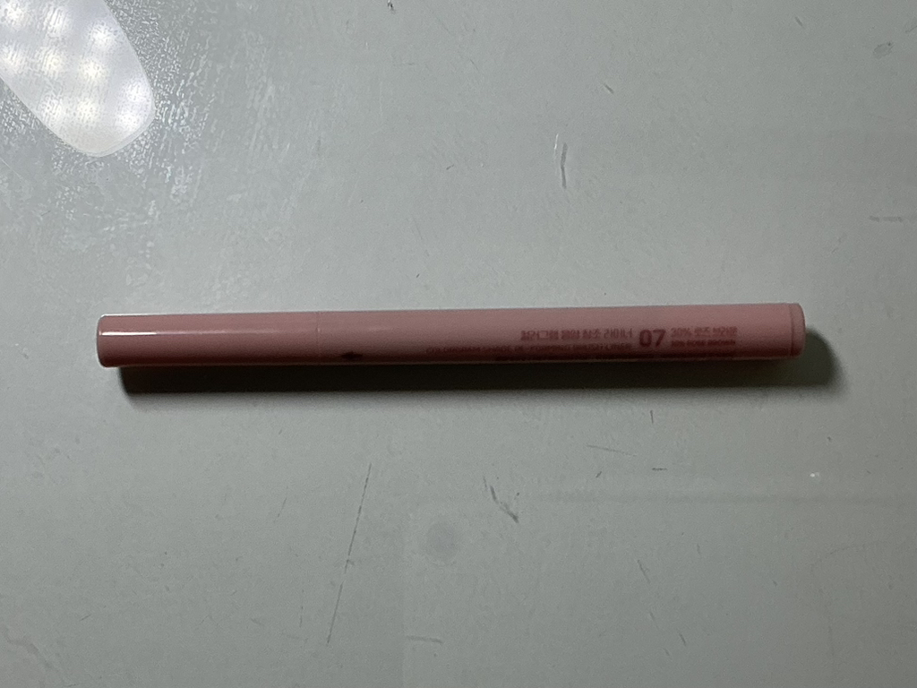 阴影创作眼线液 [07 30% 玫瑰啡色］的真实用户使用照片