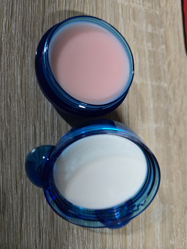 닥터자르트 (Dr.Jart+) 바이탈 하이드라 솔루션™ 하이드레이팅 립 마스크 review image