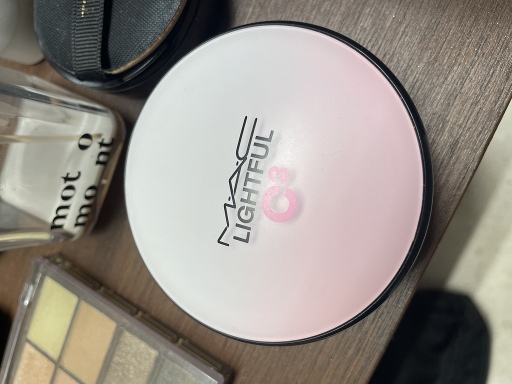 MAC 轻盈C3快速定妆气垫粉饼 含光扩散复合物 [SPF50/PA++++] [轻盈玫瑰] common.review image