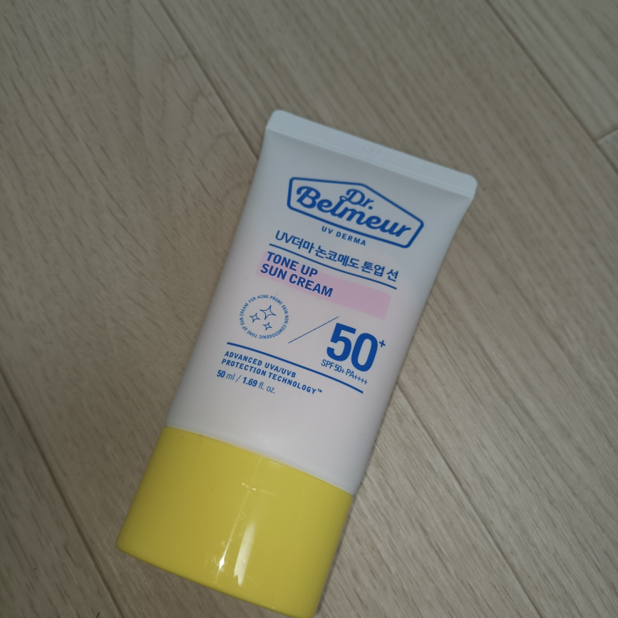 닥터벨머 (Dr.Belmeur) UV더마 논코메도 톤업 선크림 [SPF50+/PA++++] review image