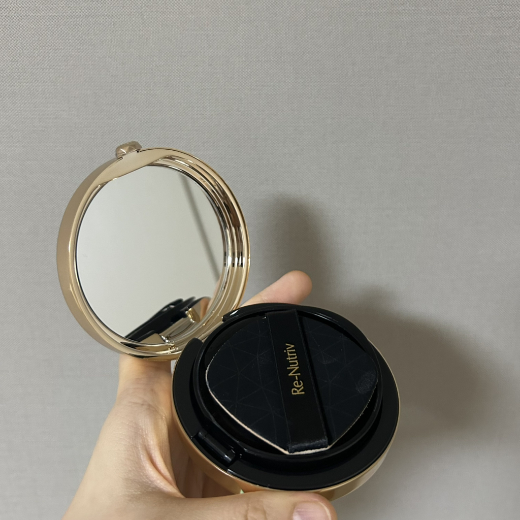 에스티로더 (ESTEELAUDER) 리-뉴트리브 쿠션 [SPF40/PA++++] [쿨바닐라] review image