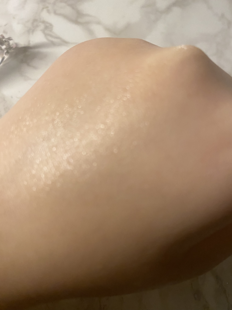 Real user review photo of Dermo essential MOISTURE-RX RECHARGING