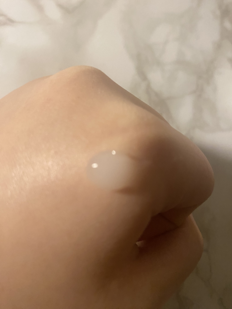 Real user review photo of Dermo essential MOISTURE-RX RECHARGING