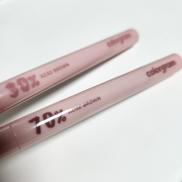 阴影创作眼线液 [07 30% 玫瑰啡色］的真实用户使用照片