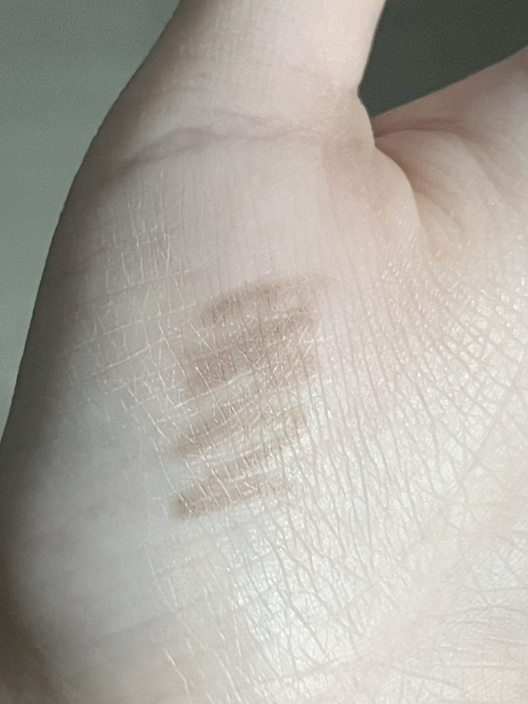 超细眉笔 [1 号深棕色] (1 英镑)的真实用户使用照片
