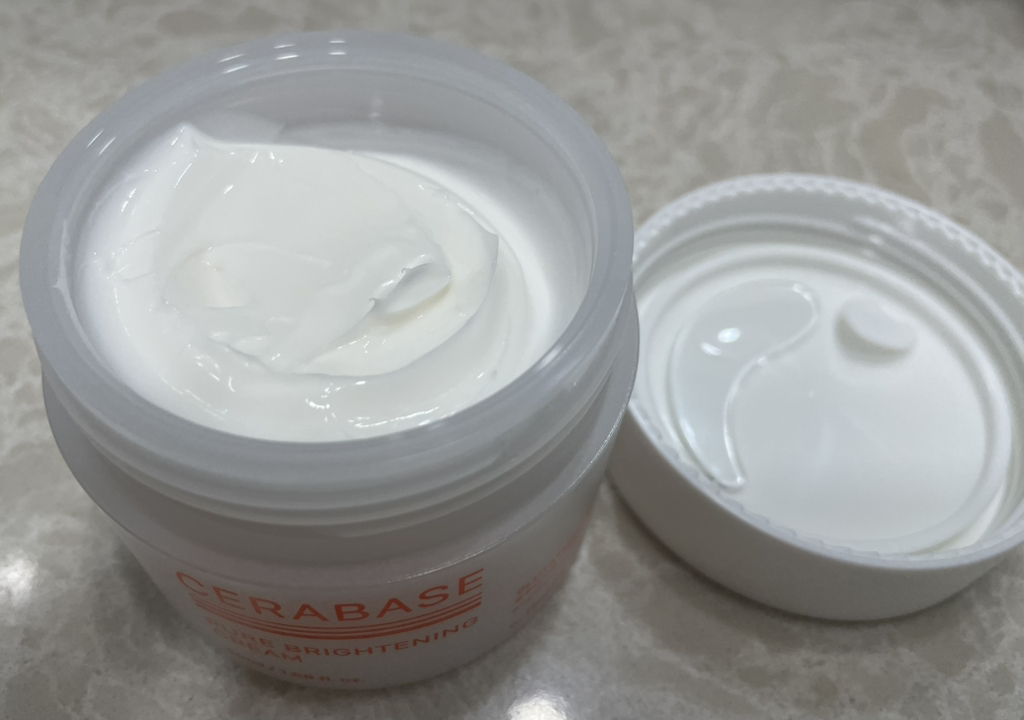 Cerabase 纯净美白霜的真实用户使用照片